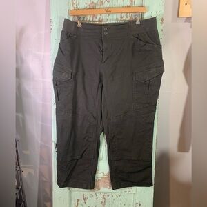 Women’s Duluth Trading Co charcoal grey cargo work pants 20W